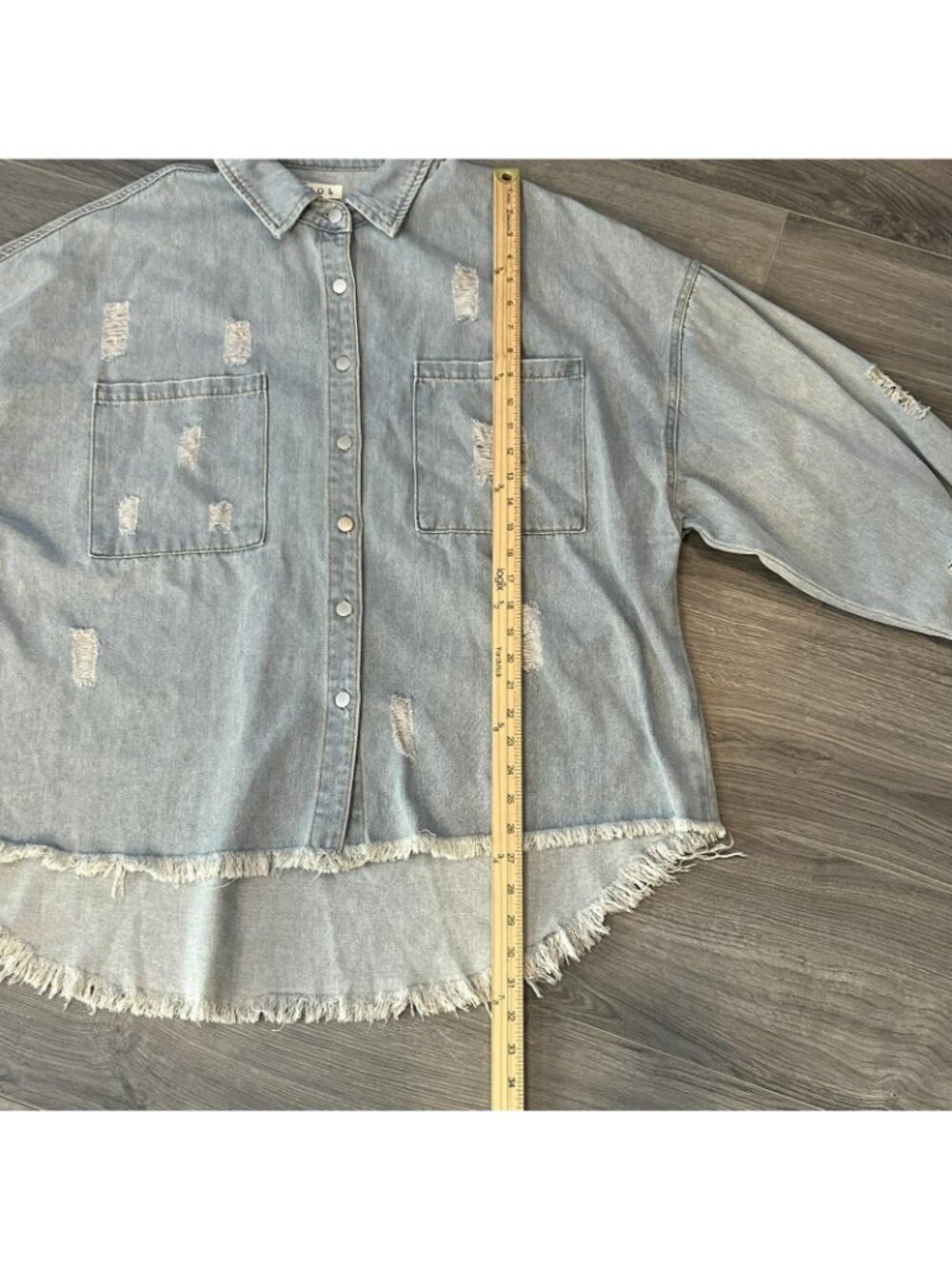 POL Shirt Womens L Sweet Talker Shacket Grunge Distressed Denim Fringe Hem Boho - Picture 10 of 11